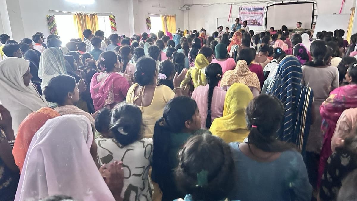 Hundreds gathered for training and worship